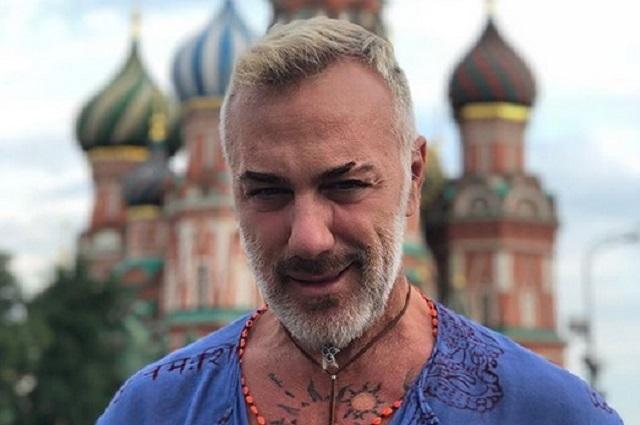 Gianluca Vacchi Realiza El Kiki Challenge Con Bikini Y Tacones E